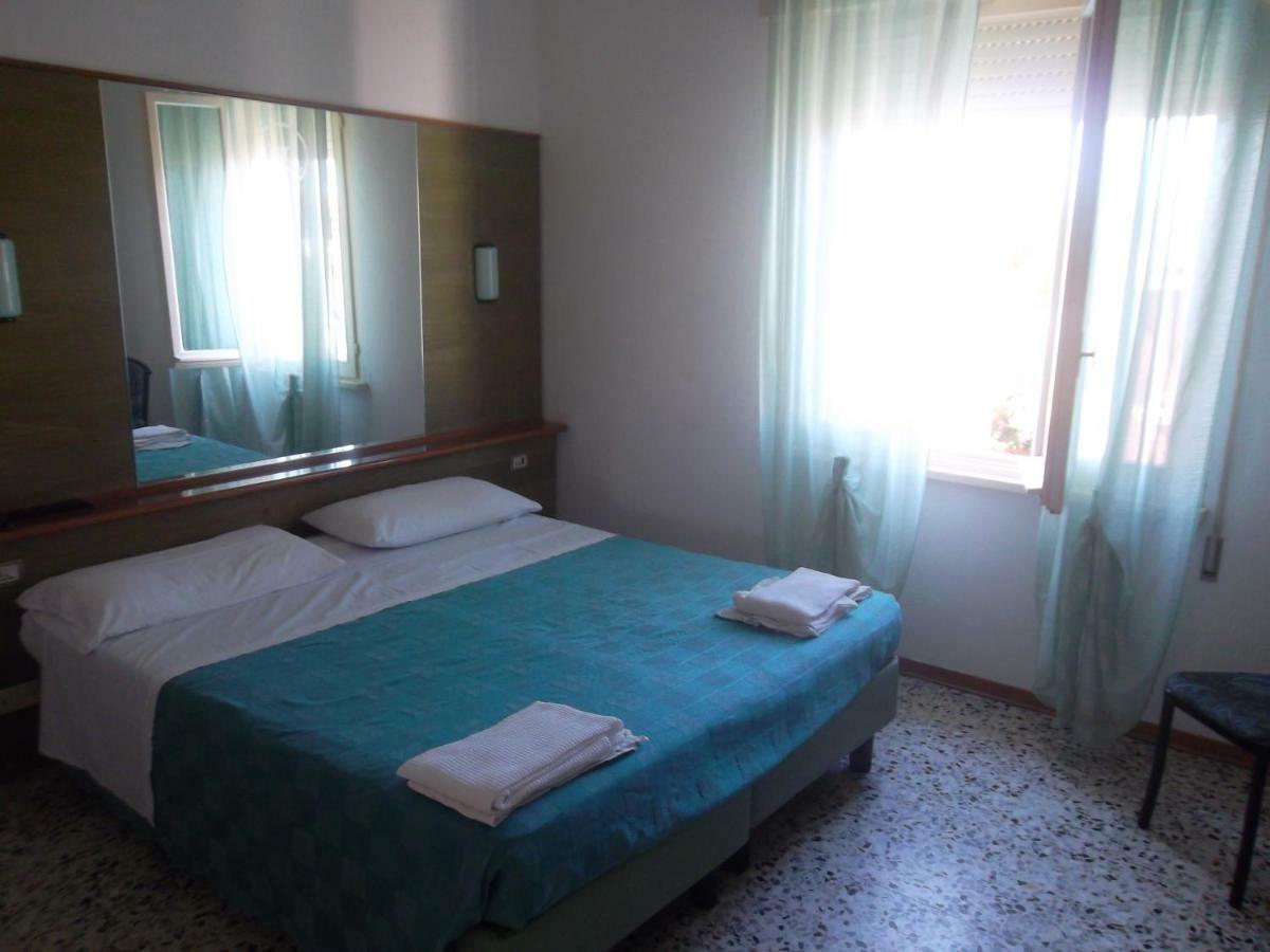 Hotel Otello Punta Marina Exteriér fotografie